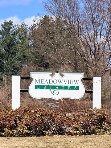 16 Stillwater Drive, Nashua, NH 03062