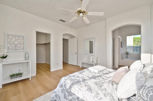 7920 Calzada Ct, Elk Grove, CA 95758
