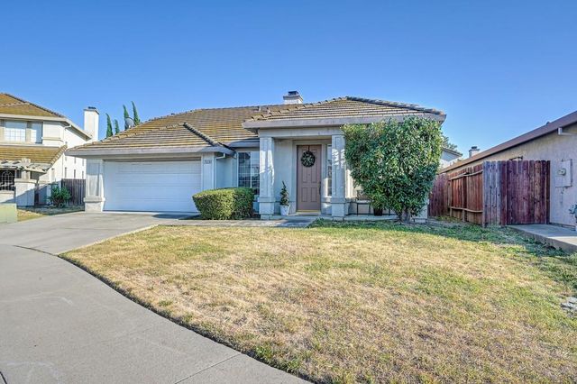7920 Calzada Ct, Elk Grove, CA 95758