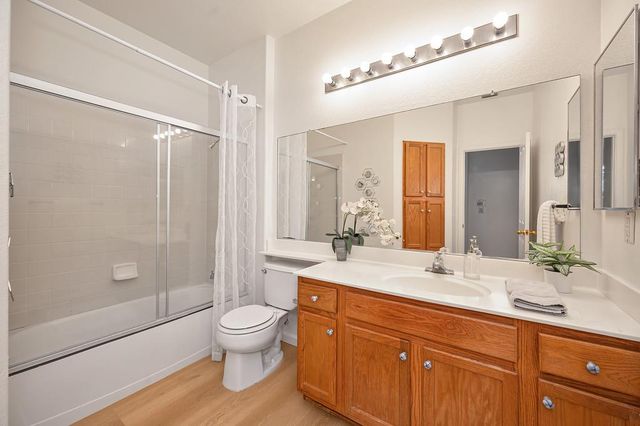 7920 Calzada Ct, Elk Grove, CA 95758