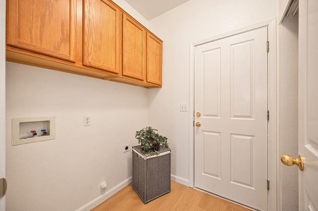7920 Calzada Ct, Elk Grove, CA 95758
