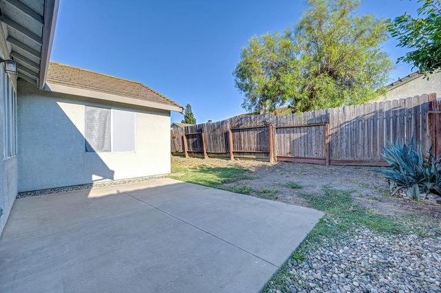 7920 Calzada Ct, Elk Grove, CA 95758