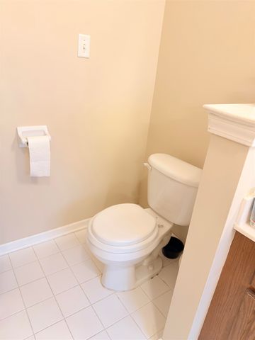 7479 BAKERS GLENN LN, Memphis, TN 38018