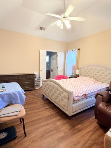 7479 BAKERS GLENN LN, Memphis, TN 38018