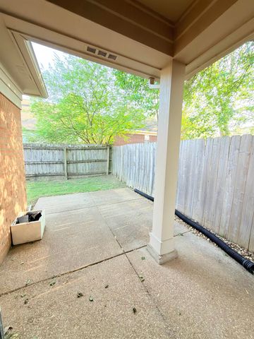 7479 BAKERS GLENN LN, Memphis, TN 38018