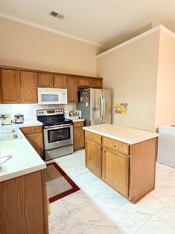 7479 BAKERS GLENN LN, Memphis, TN 38018