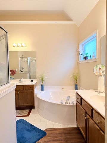 7479 BAKERS GLENN LN, Memphis, TN 38018