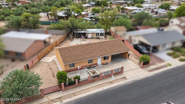 1695 W Calle Guadalajara, Tucson, AZ 85713
