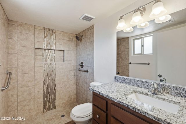 1695 W Calle Guadalajara, Tucson, AZ 85713