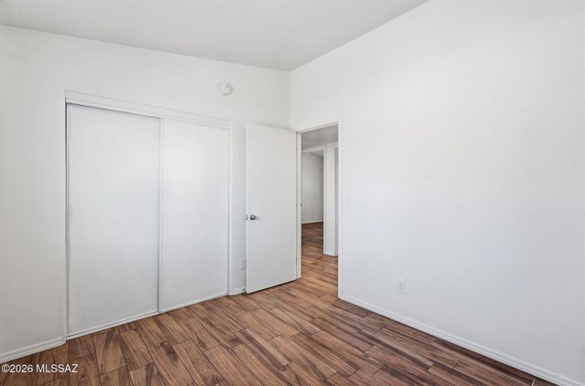 1695 W Calle Guadalajara, Tucson, AZ 85713