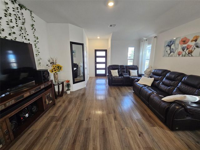 234 Canley LOOP, Hutto, TX 78634