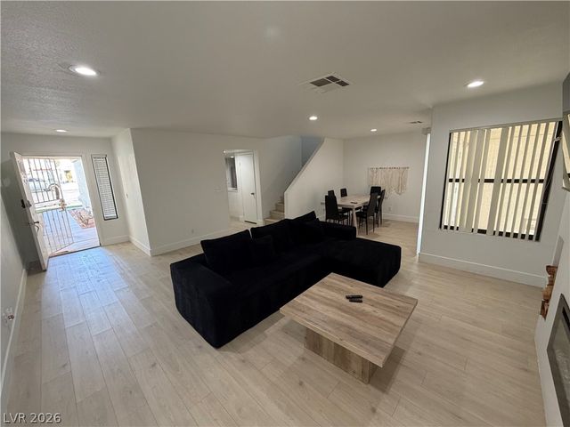 3004 Ocean View Drive, Las Vegas, NV 89117