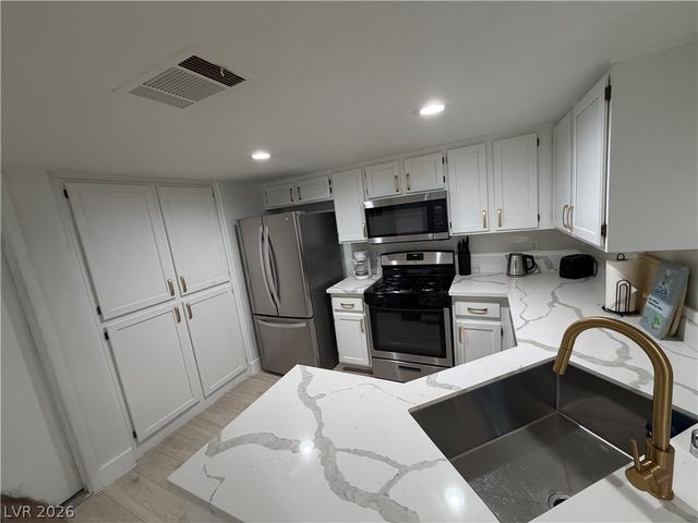3004 Ocean View Drive, Las Vegas, NV 89117