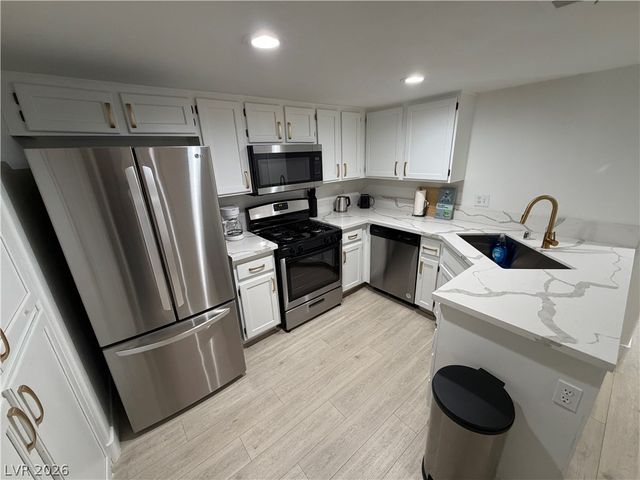 3004 Ocean View Drive, Las Vegas, NV 89117