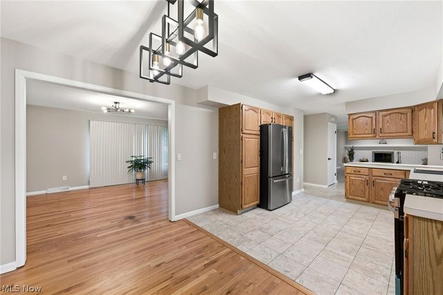 29595 Westminster Drive, North Olmsted, OH 44070