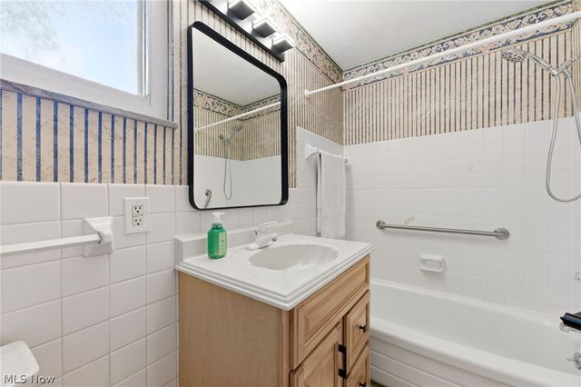 29595 Westminster Drive, North Olmsted, OH 44070