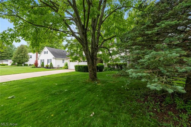 29595 Westminster Drive, North Olmsted, OH 44070