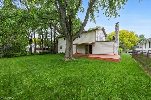 29595 Westminster Drive, North Olmsted, OH 44070
