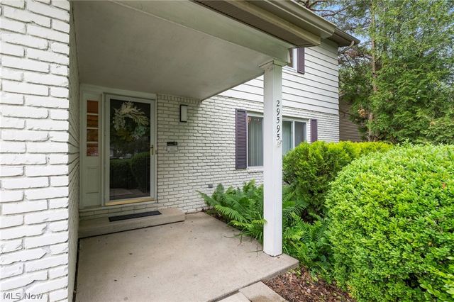 29595 Westminster Drive, North Olmsted, OH 44070