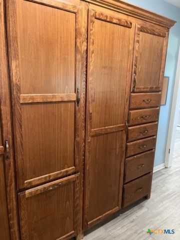 615 Hoskins Broadway Street, El Campo, TX 77437