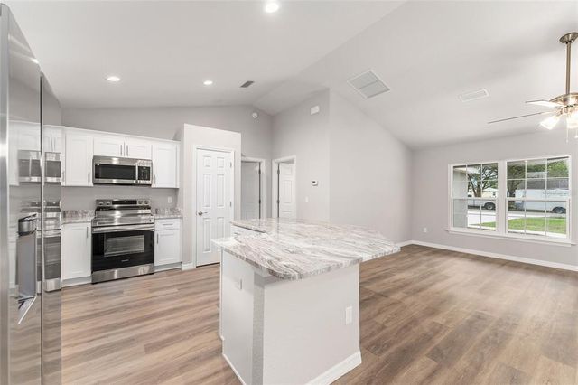 3 PINE COURT LANE, Ocala, FL 34472