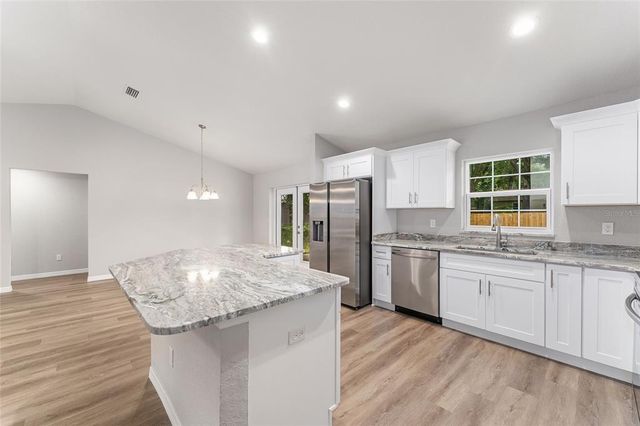 3 PINE COURT LANE, Ocala, FL 34472