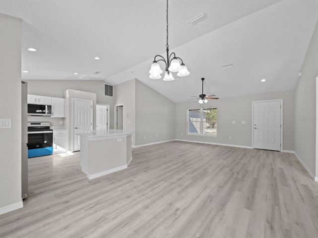 3 PINE COURT LANE, Ocala, FL 34472