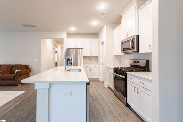 109 Allenby Lane, Simpsonville, SC 29680