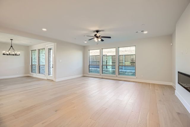 3505 Kings Court Drive, Lewisville, TX 75056