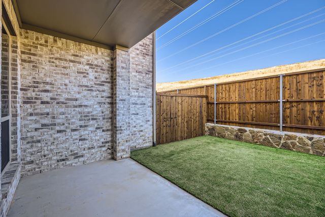 3505 Kings Court Drive, Lewisville, TX 75056