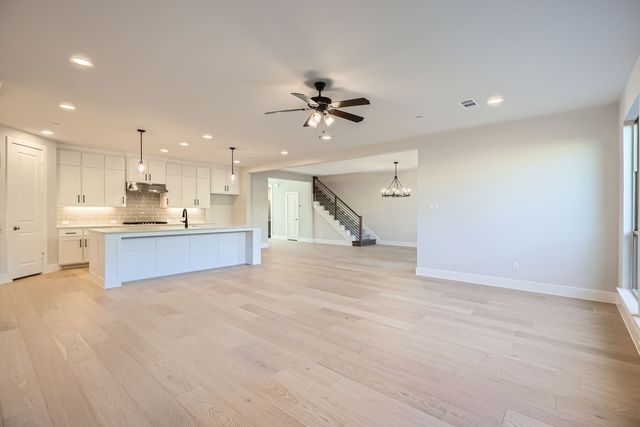 3505 Kings Court Drive, Lewisville, TX 75056