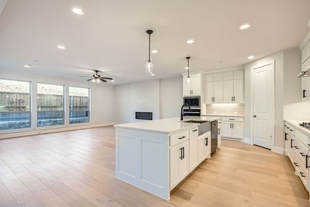 3505 Kings Court Drive, Lewisville, TX 75056