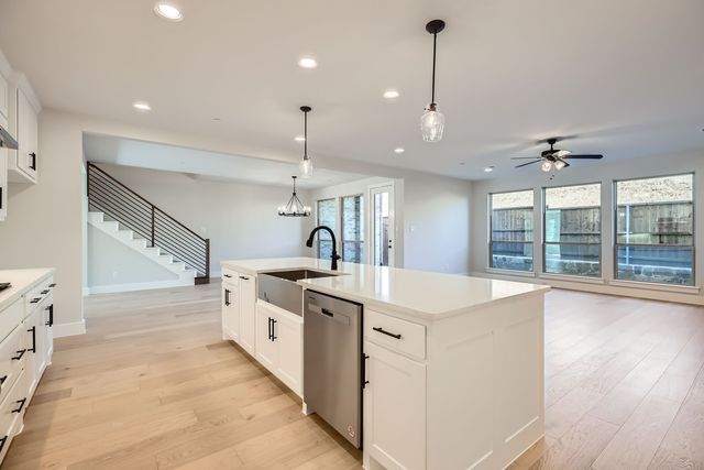 3505 Kings Court Drive, Lewisville, TX 75056