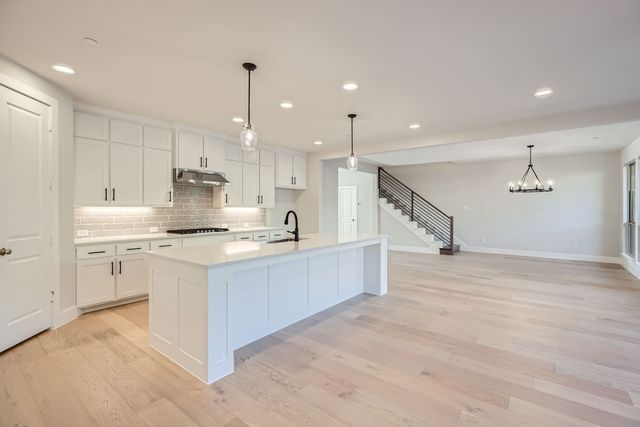 3505 Kings Court Drive, Lewisville, TX 75056