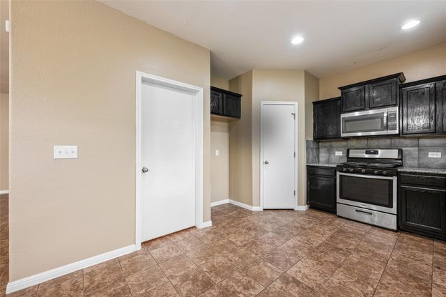 349 Eagle Brook LN, Buda, TX 78610