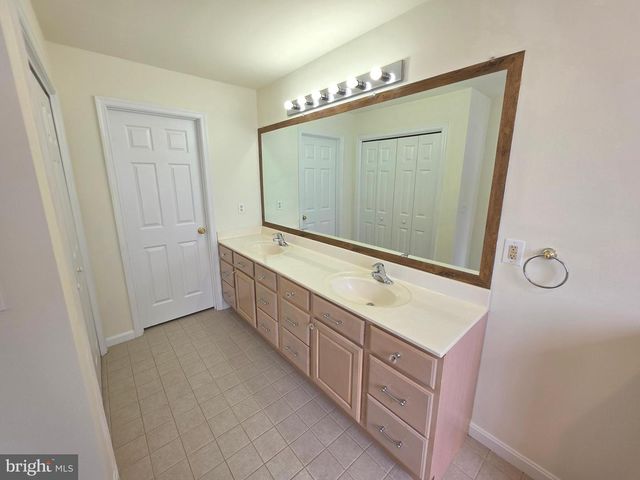 364 QUAKER HILL RD, Magnolia, DE 19962