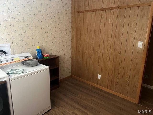 818 S Franklin Street, Litchfield, IL 62056