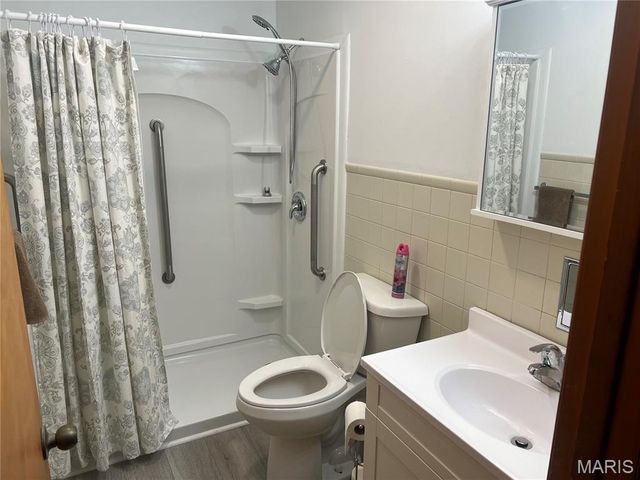 818 S Franklin Street, Litchfield, IL 62056