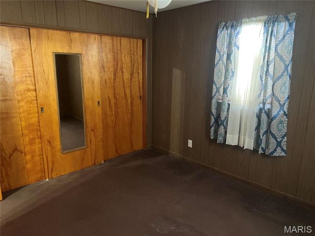 818 S Franklin Street, Litchfield, IL 62056