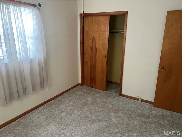 818 S Franklin Street, Litchfield, IL 62056