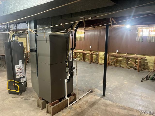 818 S Franklin Street, Litchfield, IL 62056