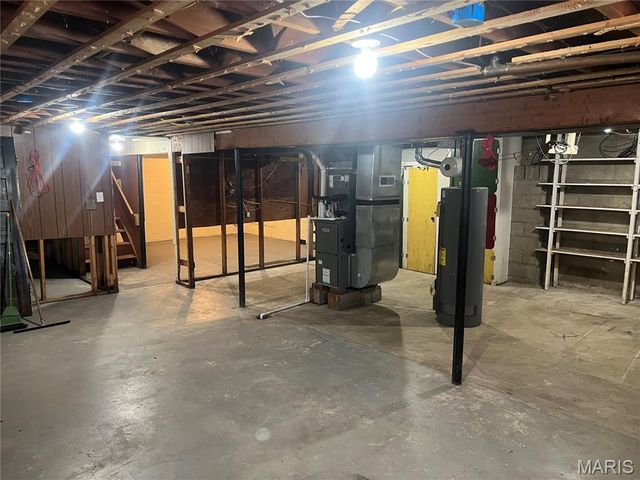 818 S Franklin Street, Litchfield, IL 62056