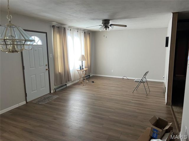 818 S Franklin Street, Litchfield, IL 62056