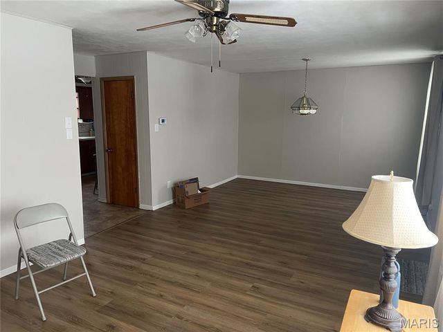 818 S Franklin Street, Litchfield, IL 62056