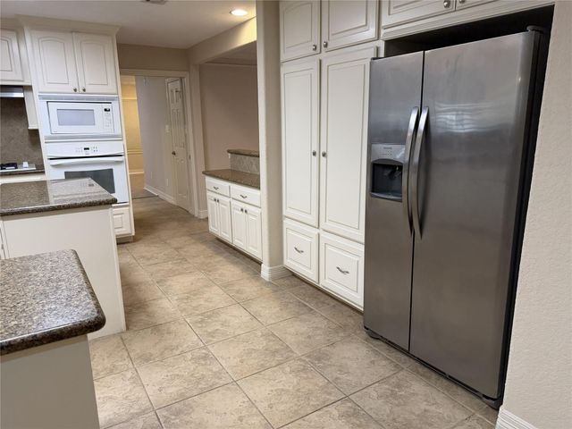 2402 Cypress Street, Galveston, TX 77551