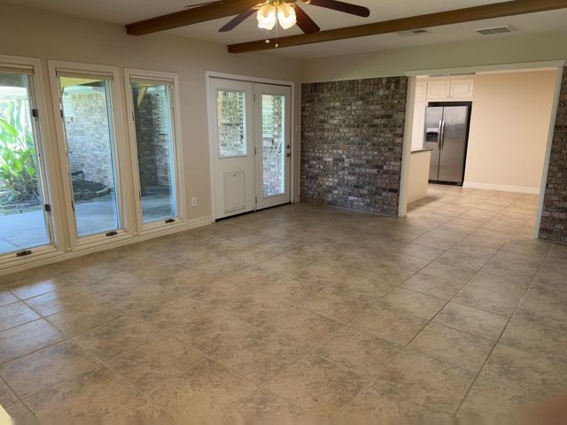 2402 Cypress Street, Galveston, TX 77551