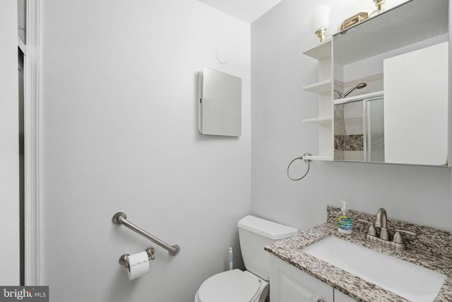 809 WOODLEY DR, Rockville, MD 20850
