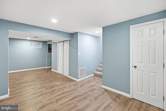 809 WOODLEY DR, Rockville, MD 20850