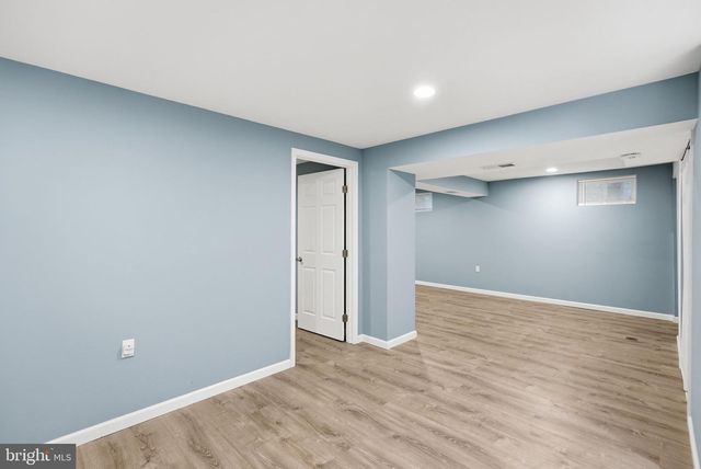 809 WOODLEY DR, Rockville, MD 20850