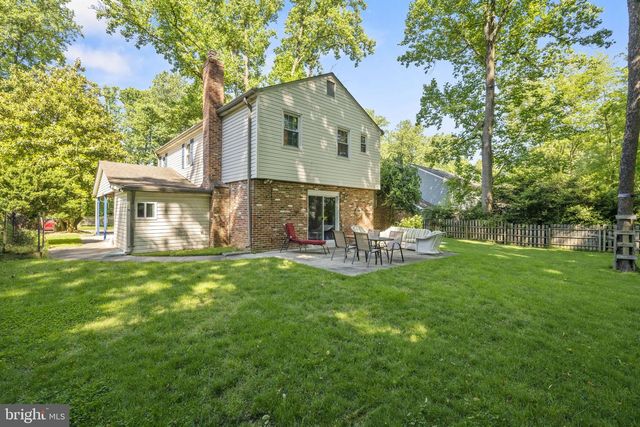 809 WOODLEY DR, Rockville, MD 20850